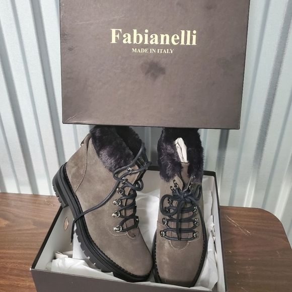 Fabianelli Shoes - Fabianelli leather laced up booties with shearlin NIB